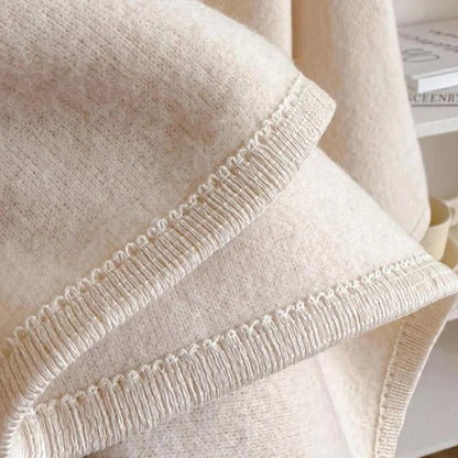 Le châle drapé en polaire luxe