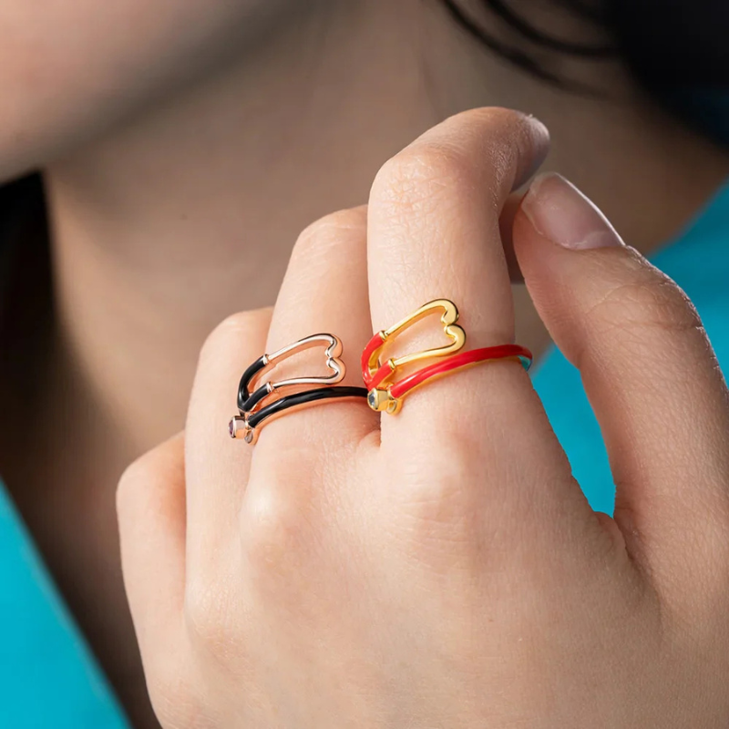 Bague Stéthoscope avec Pierre Porte-Bonheur en Forme de Cœur