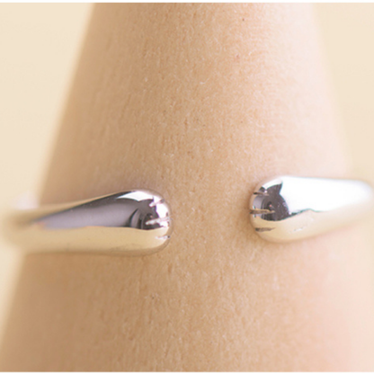 Bague en argent sterling avec perle en forme de chat