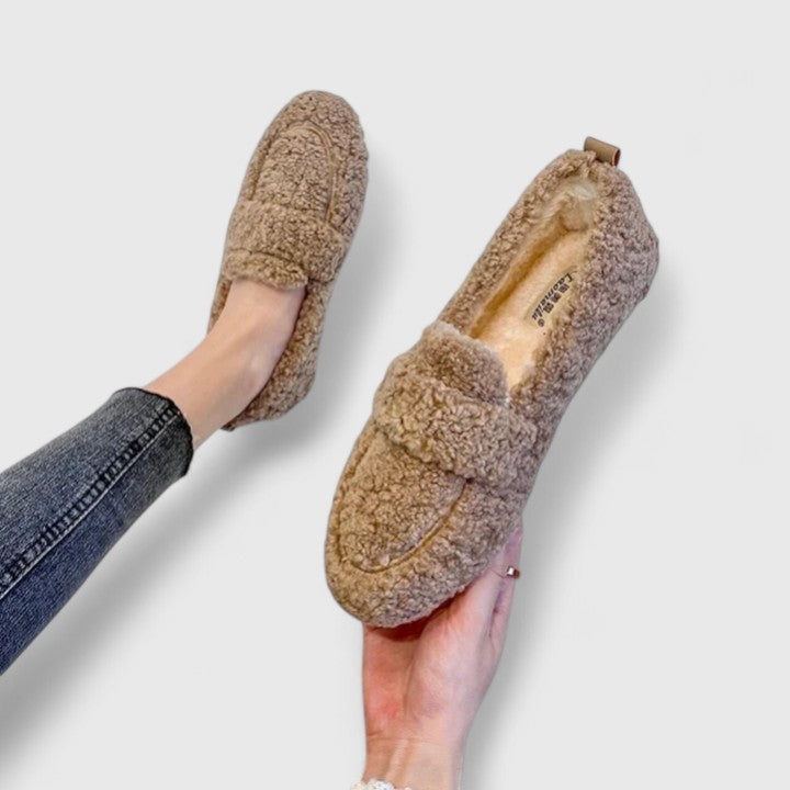 Solena | Warm Slippers with Elegant Design